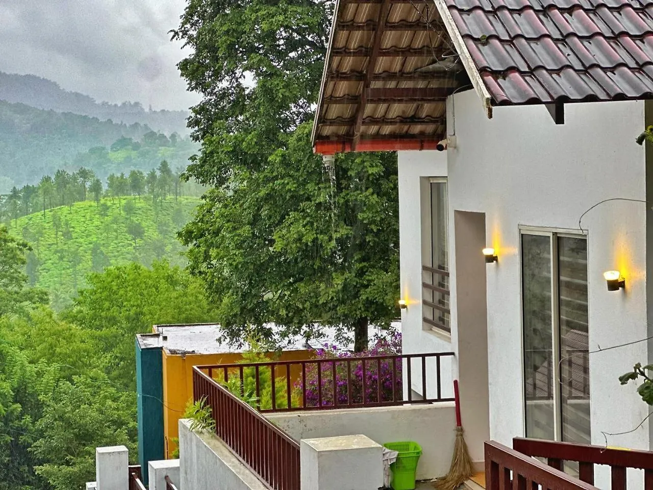 Chembra View Wayanad By Hoyestay 0*,  インド
